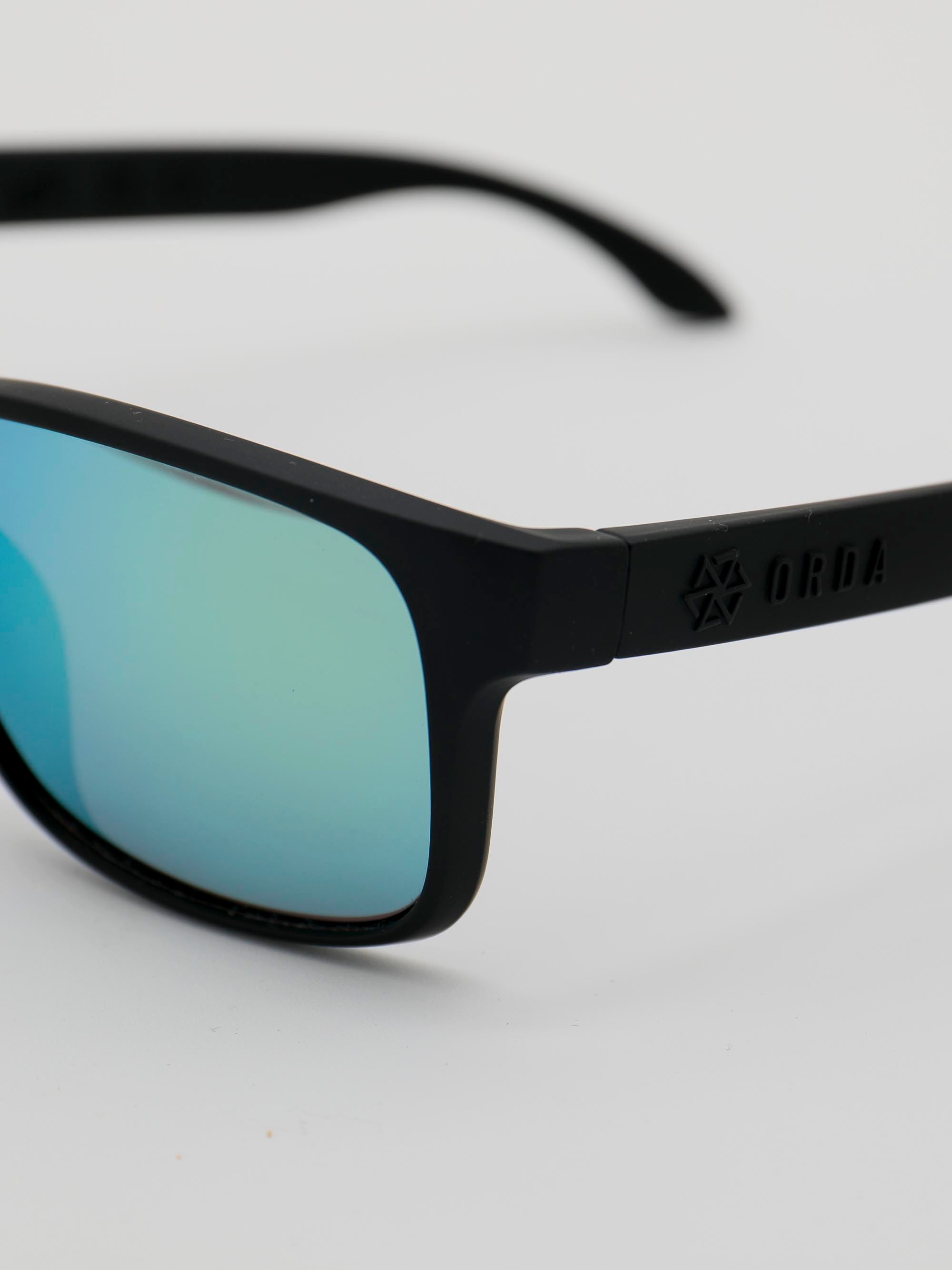 ORDA Jesse Jude – Black Velo Grip Frame with Mirrored Gold Chromo Vue™ Lens Sunglasses
